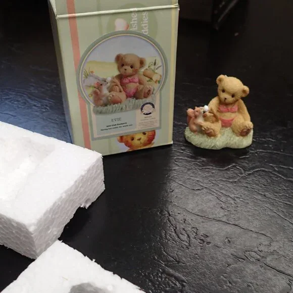 Cherished Teddies Evie 2005 Club Exclusive - Picture 5 of 5